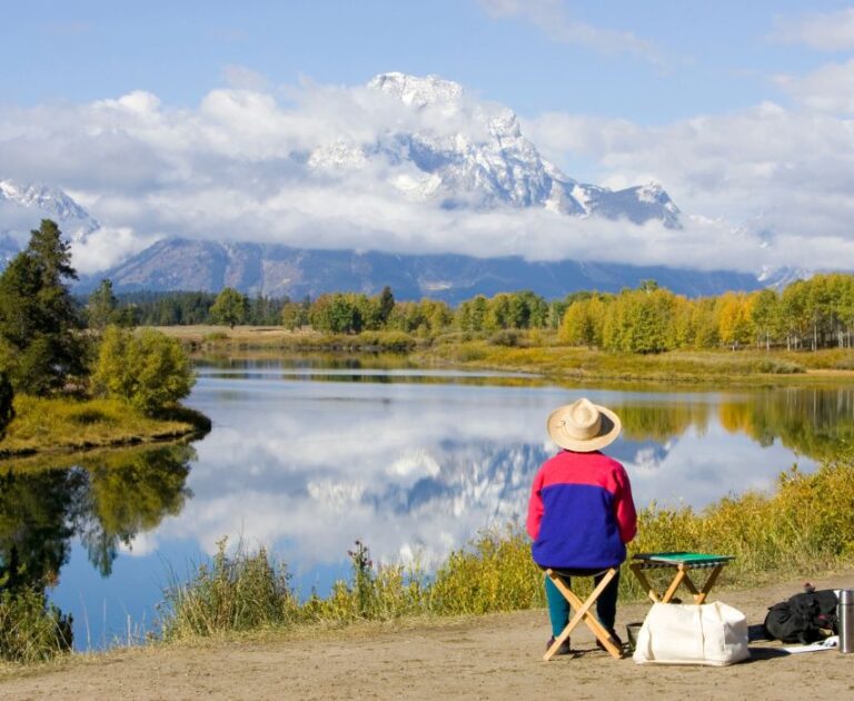 What is a Motif in Art? Unveiling the Power of a Good Motif